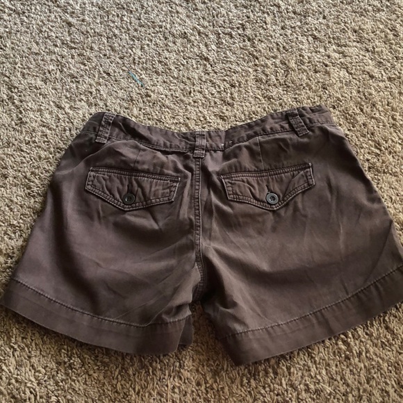 Shorts - Picture 2 of 3